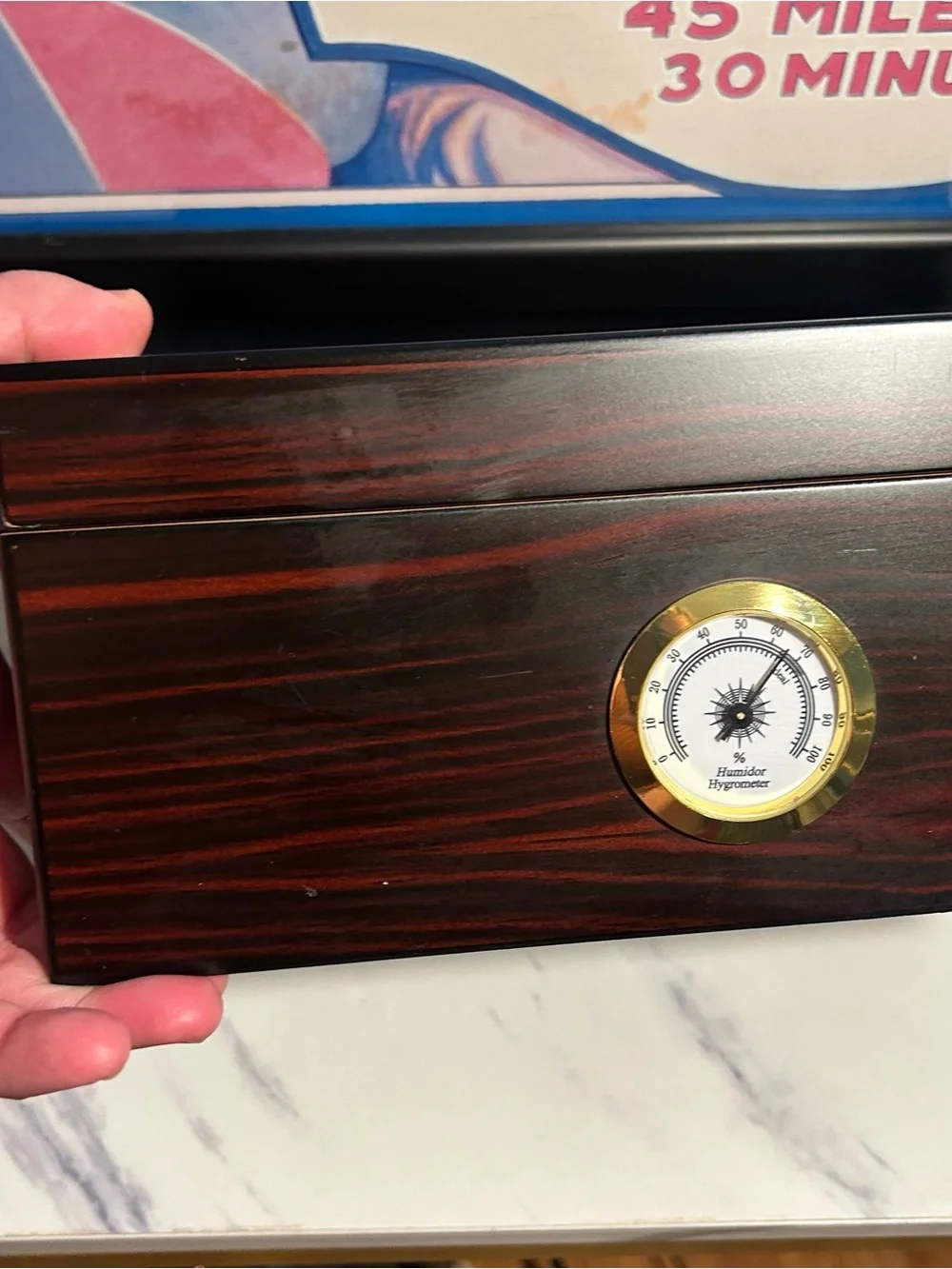 Quality importers Wood Desktop Cigar Humidor with Glass Top Hygrometer